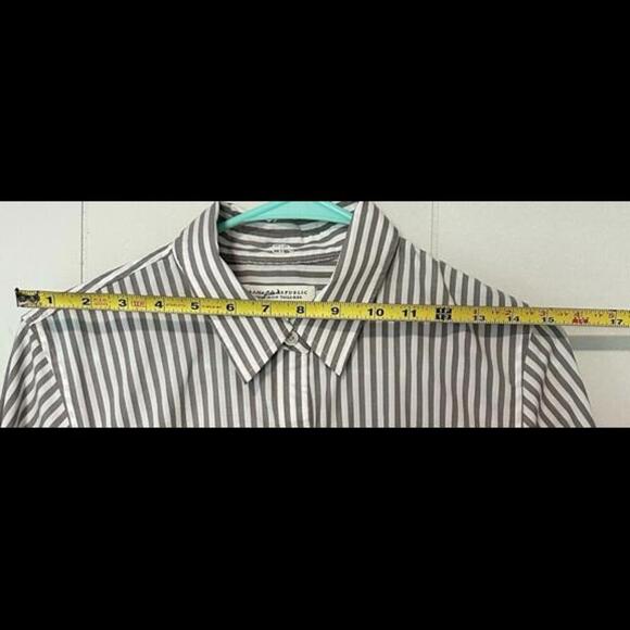 Banana Republic Woman’s Grey And White Striped  - Picture 2 of 5